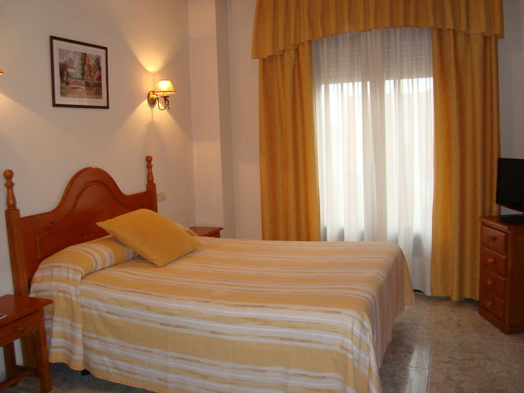 Hostal Universal Benavente Cameră foto