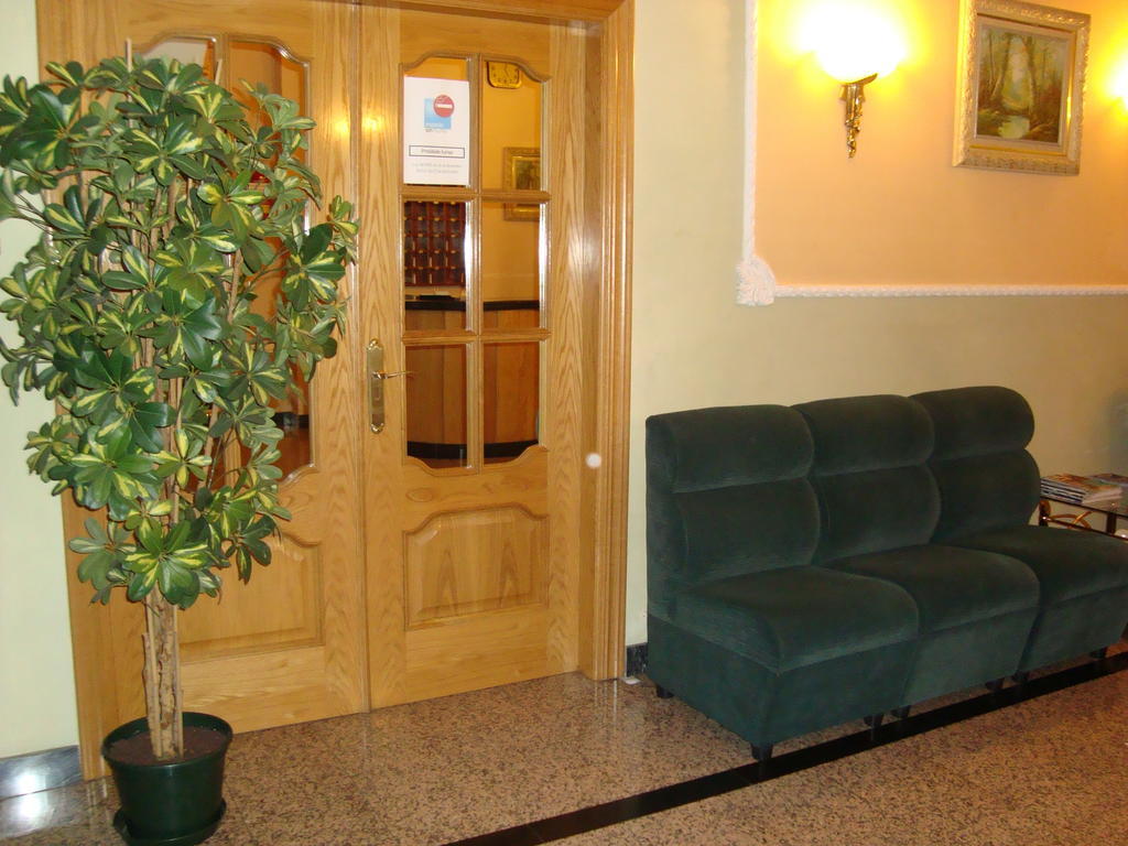 Hostal Universal Benavente Cameră foto