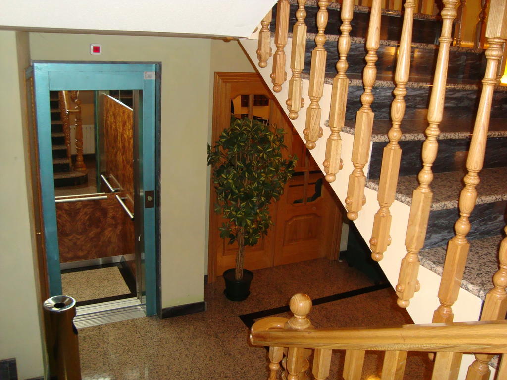 Hostal Universal Benavente Exterior foto